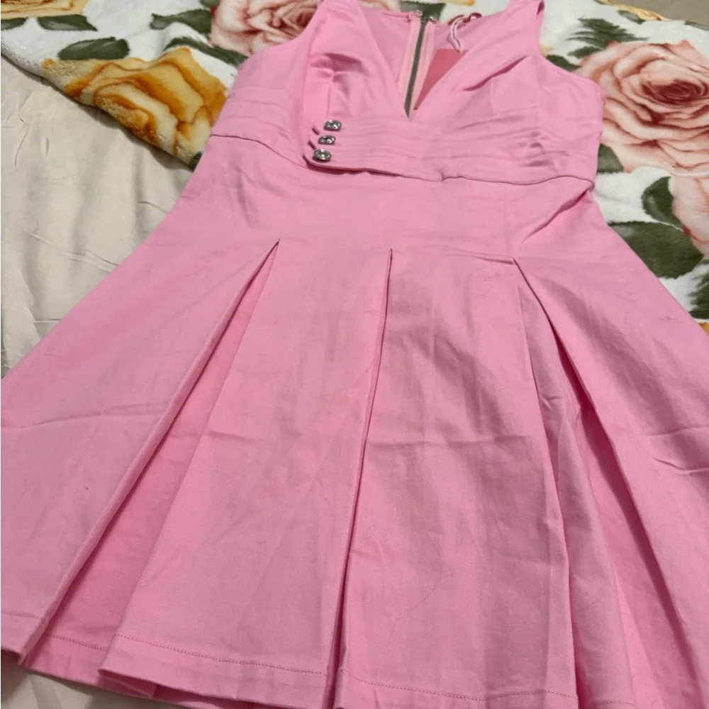 Pink Sleeveless A-Line Dress with Front Button Detail - Picture 2 of 5